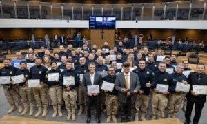 Homenagem na Alego pelos 95 anos da PRF