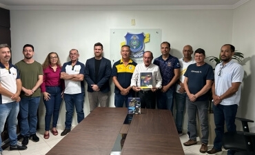 Deputado Zacarias Calil se reúne com SINPRFGO para discutir avanços na categoria