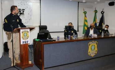 Diretor-Geral dá posse ao novo superintendente da PRF em Goiás