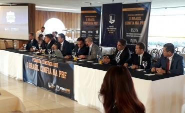 Diretores do SinPRF-GO participam de AGE do Conselho de Representantes da FenaPRF