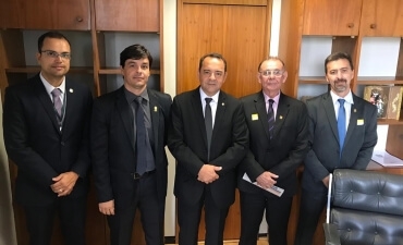 Diretores do SinPRF-GO se reúnem com deputados goianos