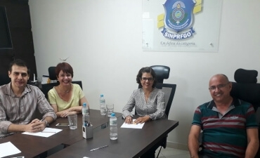 Integrantes da FSF-GO se reúnem na sede do SinPRF-GO