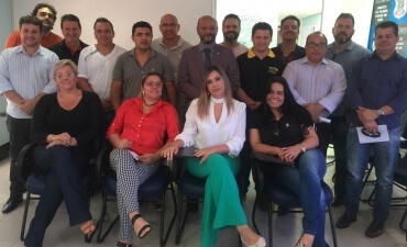 Presidente do SinPRF-GO participa de encontro de representantes sindicais de categorias da Segurança Pública em Goiás