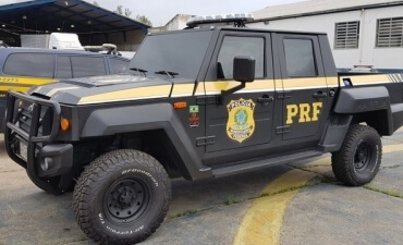 PRF vai usar carro blindado para fiscalizar rodovias federais no RJ