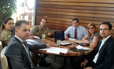 SinPRF-GO e representantes da 1ª SRPRF/GO entregam ofício com demandas ao DPRF