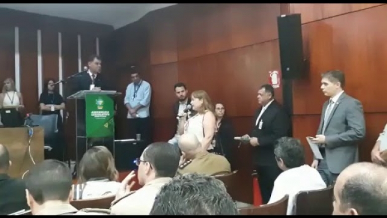 PRF Kenia Questiona Major Victor Hugo